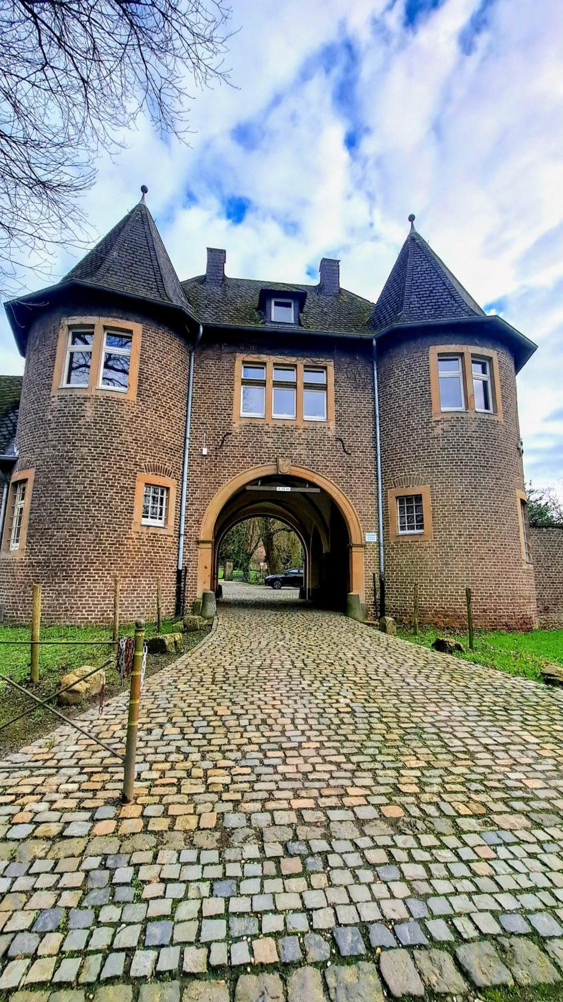Apartments Am Schloss Rimburg Ubach-Palenberg ภายนอก รูปภาพ
