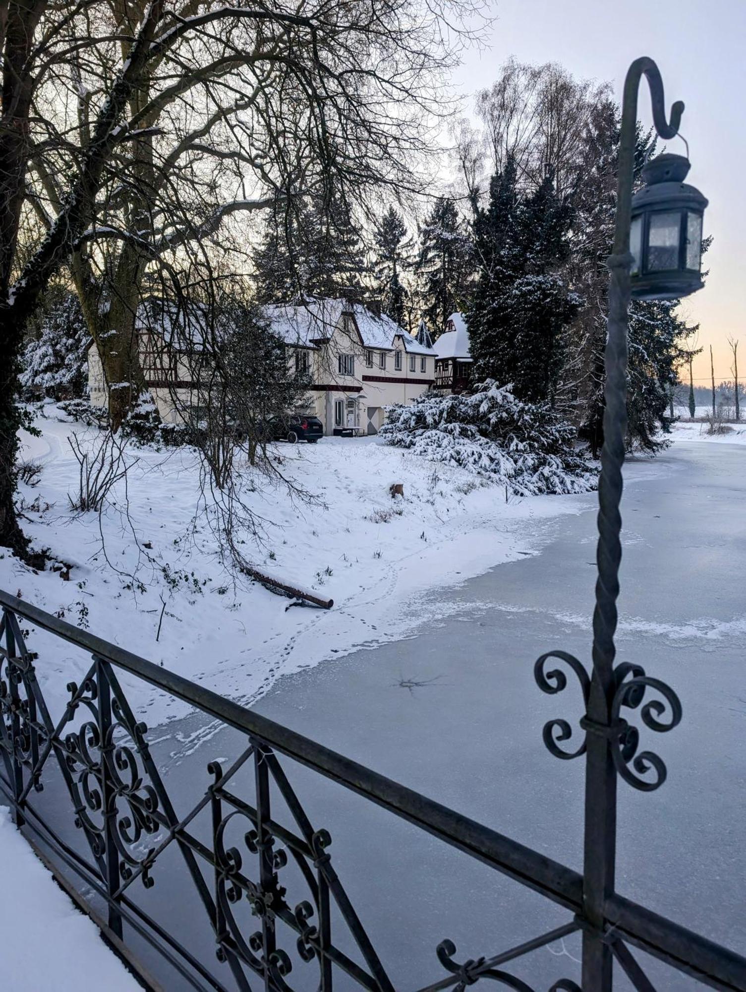 Apartments Am Schloss Rimburg Ubach-Palenberg ภายนอก รูปภาพ